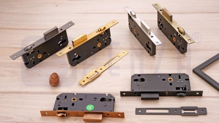 ROLLER LOCK BODY